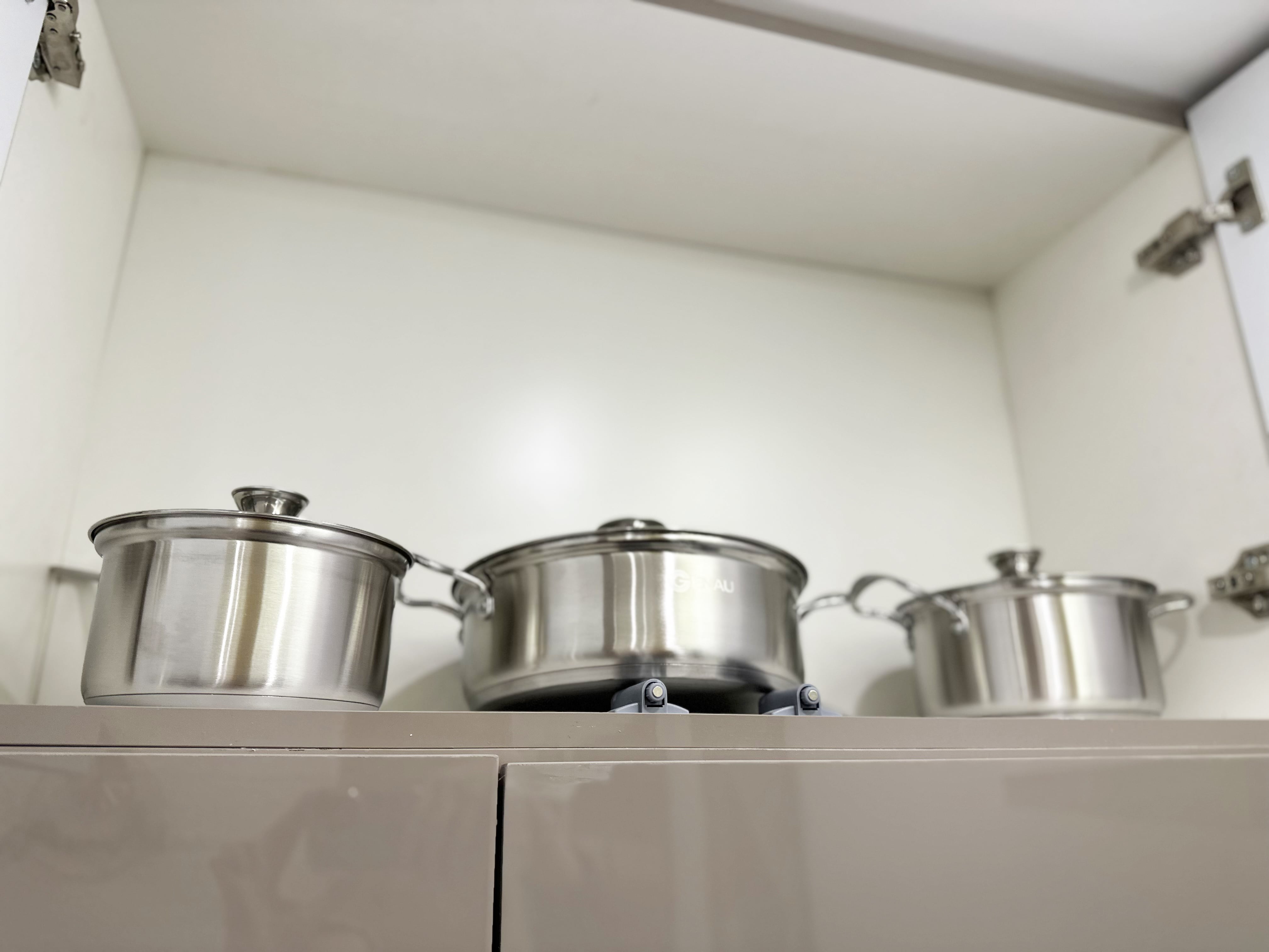 Mecca Street - One Room with Balcony